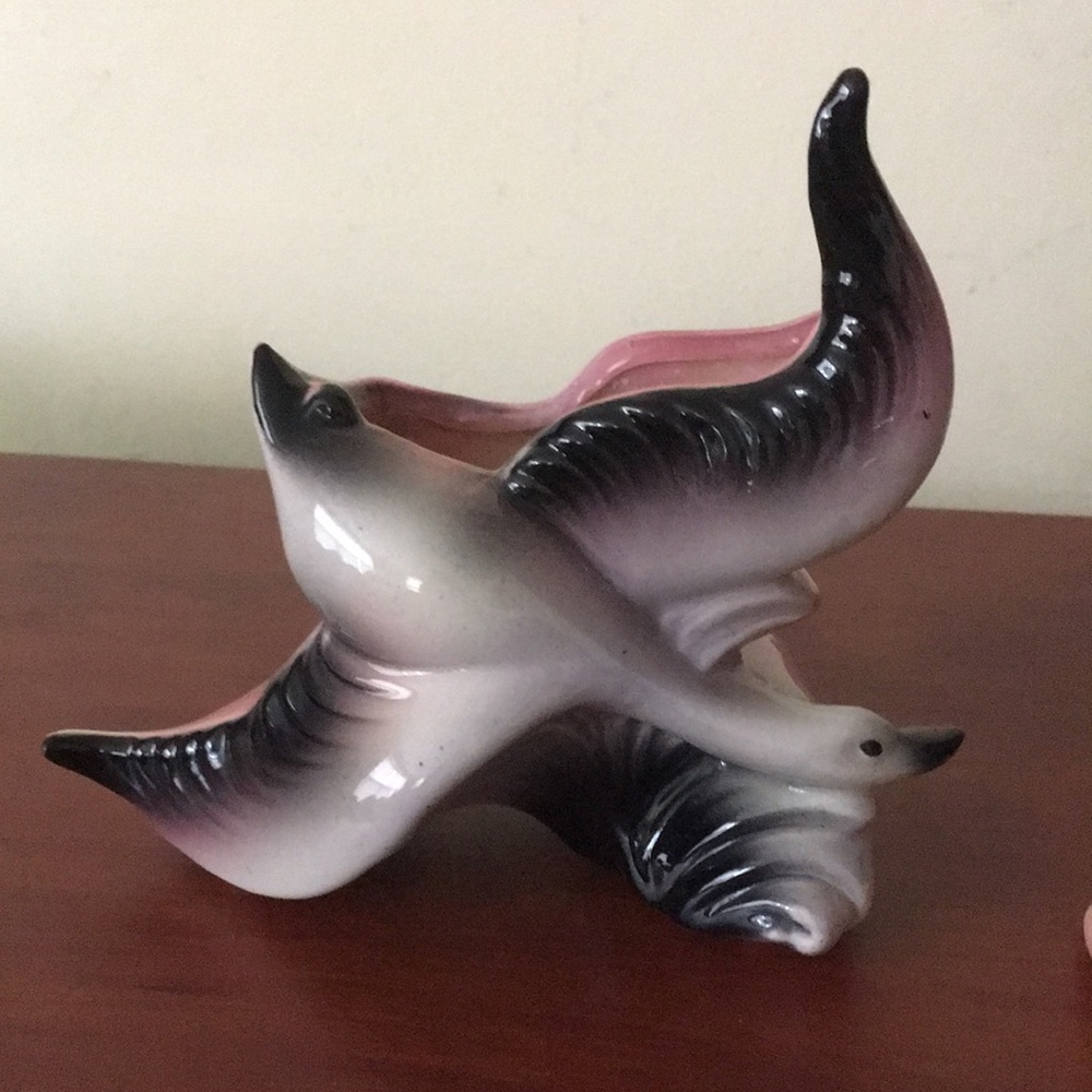 Hull Ceramic Wall Pocket/Planter